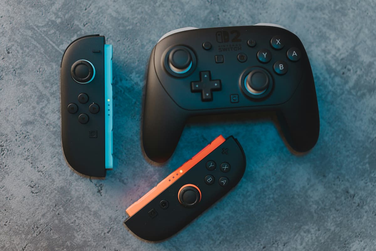 Switch 2 controllers